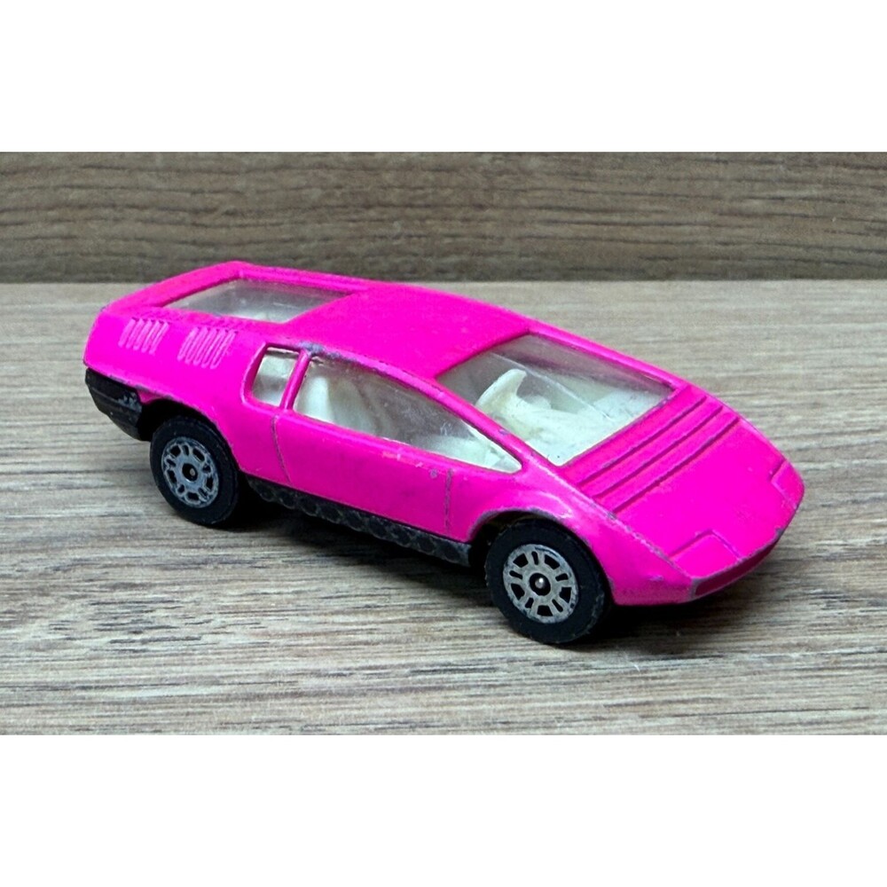 Corgi Juniors Whizzwheels Pink Bizzarrini Manta 1:64 Diecast Race Car - Vintage